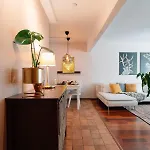 דירה Nordic Gem Near Railway Station, Free Parking And Wifi *