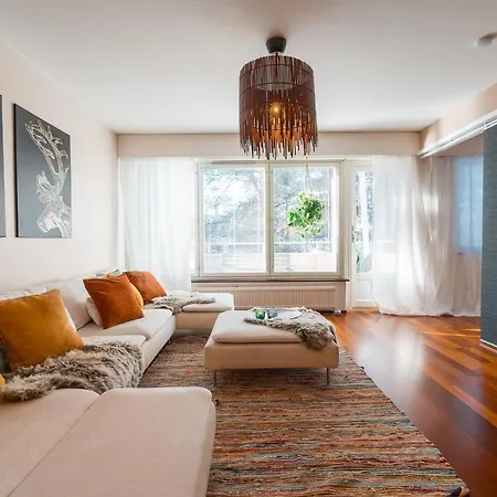 Lägenhet Nordic Gem Near Railway Station, Free Parking And Wifi *